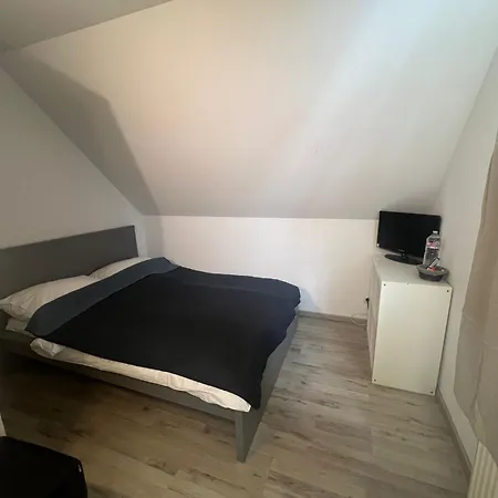 Upper-house Goldener Hirsch *