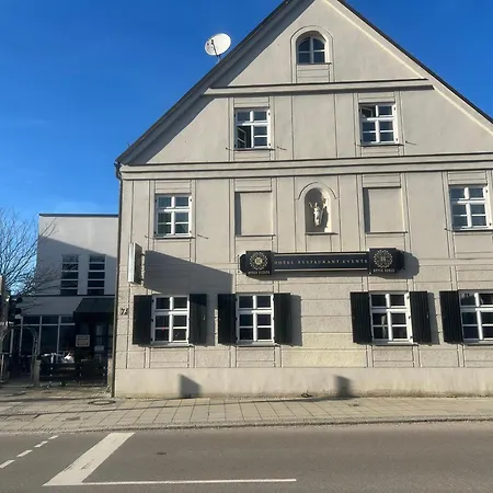 Upper-house Goldener Hirsch * Aystetten