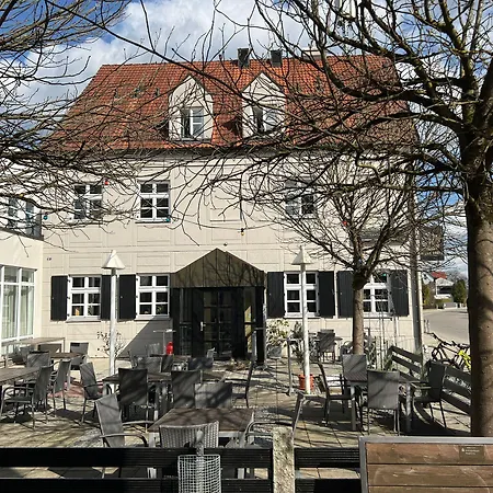 Upper-house Goldener Hirsch Aystetten