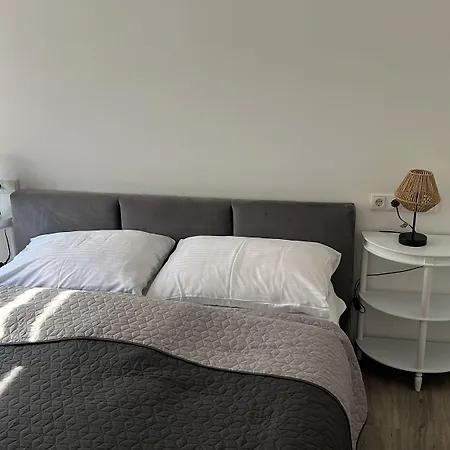 Upper-house Goldener Hirsch