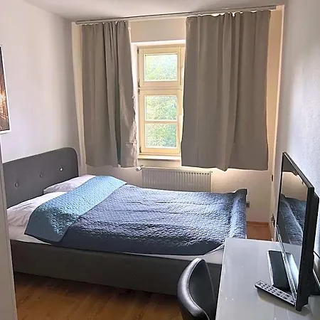 Upper-house Goldener Hirsch Szálloda