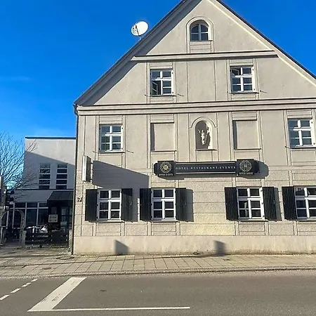 Upper-house Goldener Hirsch Aystetten