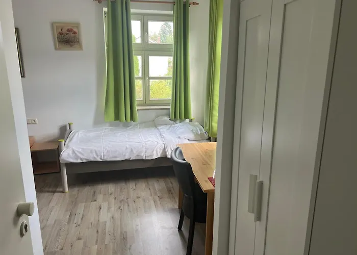 Upper-house Goldener Hirsch *