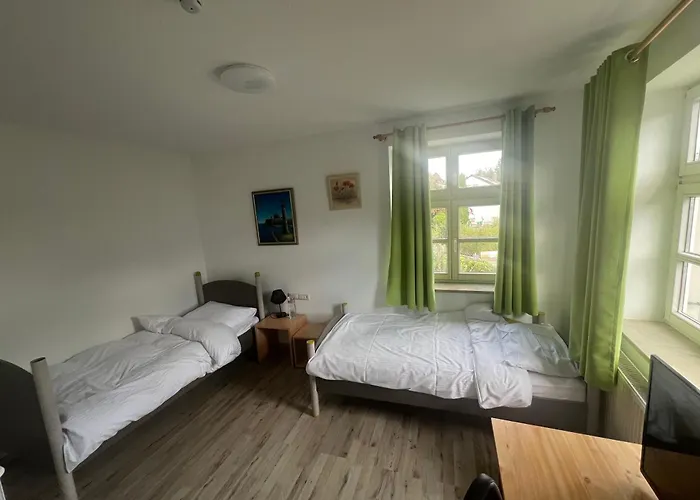 Upper-house Goldener Hirsch *