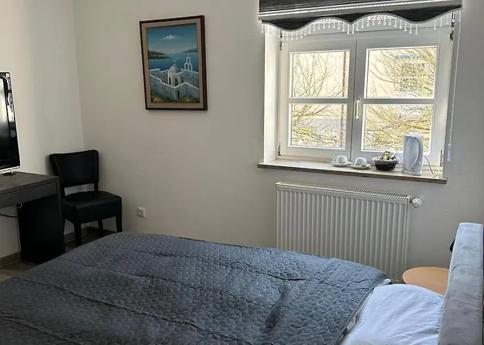 Upper-house Goldener Hirsch Hotell *