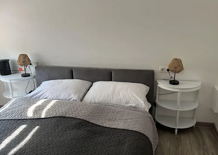 Upper-house Goldener Hirsch